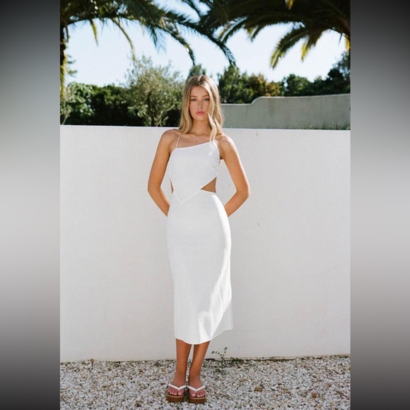Sabo Skirt Dresses & Skirts - NWT Brylie Midi Dress White